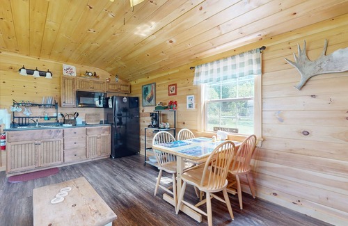 East Sullivan Cabin | Cozy Cabin with Ocean and Mountain Views, Free Internet