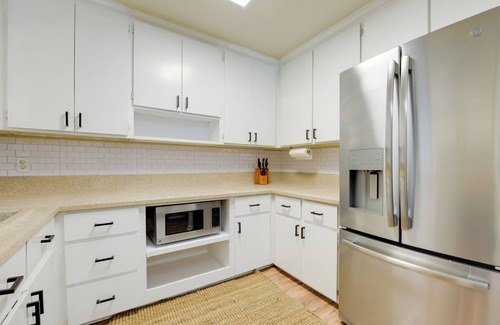 Cary House | Cozy Cary Abode ~ 10 Mi to Downtown Raleigh!