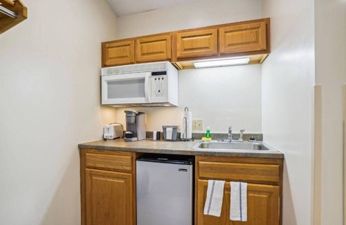 West Bridgewater Apartment | Cozy Cedarbrook Studio - Minutes to Killington, Pico, & Okemo!