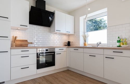 Mildstedt Apartment | Cozy coastal hut #2 in modern Scandi style