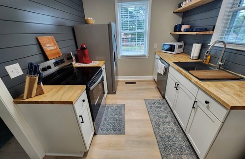 Columbus House | Cozy, comfy home in Columbus, GA. Close to Ft. Moore!