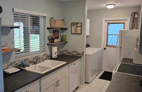 Saint Augustine Shores House | Cozy, comfy, quiet entire home in St. Augustine Close to beaches and downtown
