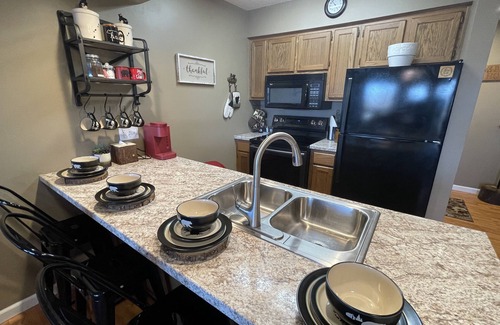 Notch Estates Condo | Cozy condo, 2 mi to SDCity, 2 pools, fishing lake