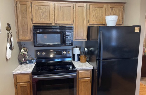 Notch Estates Condo | Cozy condo, 2 mi to SDCity, 2 pools, fishing lake