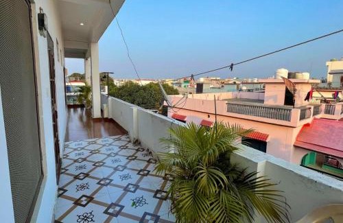 Haldwani Apartment | Cozy Corner by Tulsi Homestay