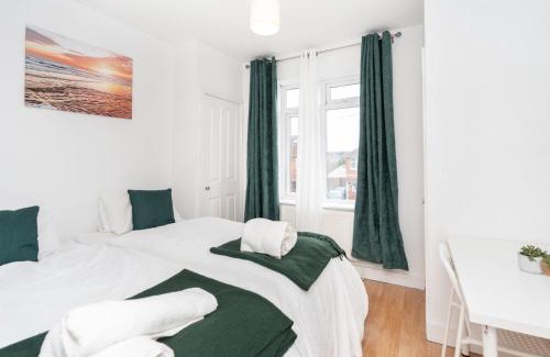Portswood Apartment | Cozy Cottage 2 Bedroom Apartment with free Parking