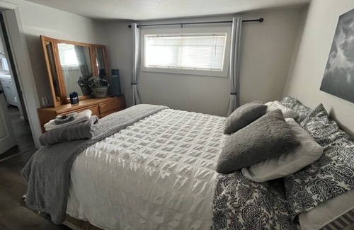 Portola House | Cozy Cottage in Historic Portola CA