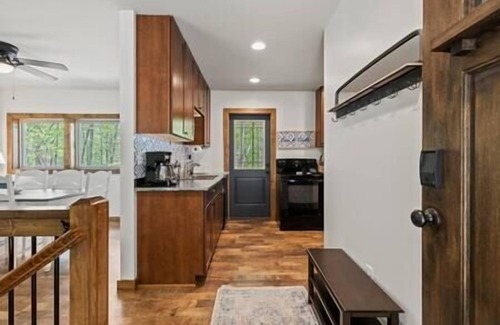 Lake Lure House | Cozy Cottage in the heart of Lake Lure