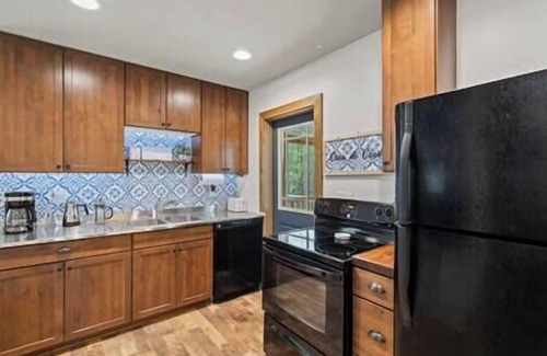 Lake Lure House | Cozy Cottage in the heart of Lake Lure