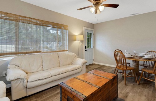West Bradenton House | Cozy Cottage Near Boat Launch, Downtown Bradenton, and AMI