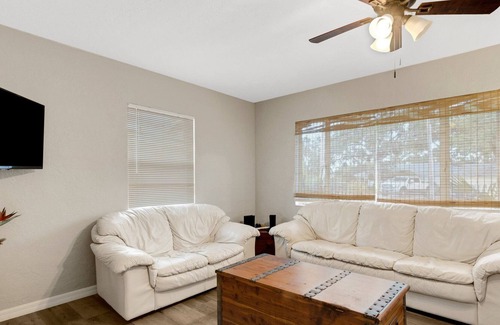 West Bradenton House | Cozy Cottage Near Boat Launch, Downtown Bradenton, and AMI