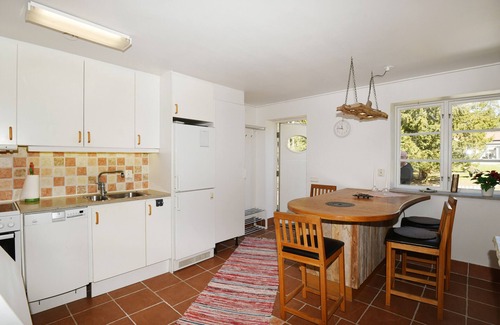 Larbro Apartment | Cozy cottage on Gotland with sauna near salty baths | SE12017