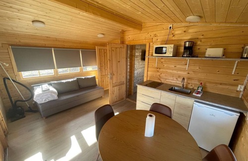Hvammstangi Cottage | Cozy Cottage on Hillside with Breathtaking Mountain Views, 3 mins from Route 1