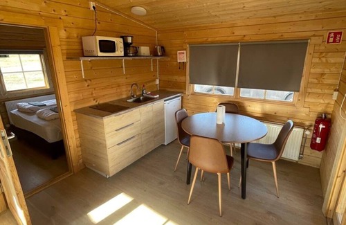 Hvammstangi Cottage | Cozy Cottage on Hillside with Breathtaking Mountain Views, 3 mins from Route 1