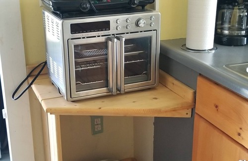 Birch Harbor Cottage | Cozy cottage overlooking beautiful Bunker's Harbor in Birch Harbor, ME