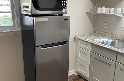 Seneca Cottage | Cozy cottage quiet and secluded but close to everything.