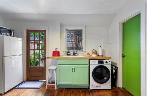 Algiers Point Cottage | Cozy Cottage