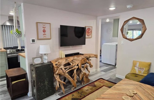 Trinidad Cabin | Cozy Cottage