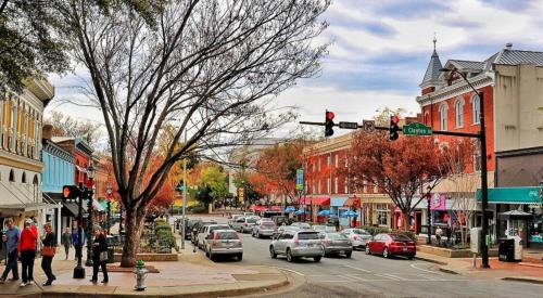 Athens House | Cozy Cottage - Walk To Campus, Stadium, Downtown