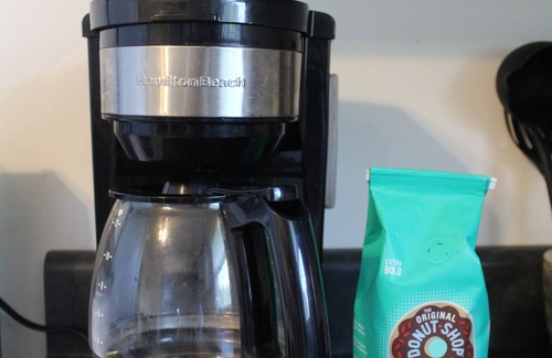 Chickamauga House | Cozy Cottage with Fire Pit - Family & Pet friendly - Near Downtown Chickamauga