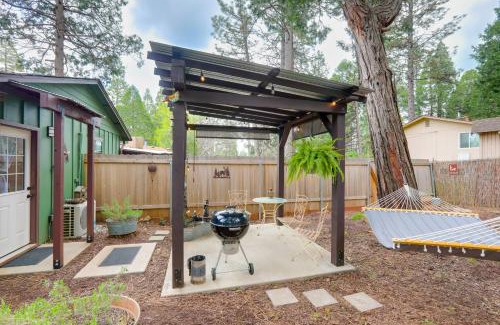 Placerville Apartment | Cozy Cottage with Park Pass, 1 Mi to Jenkinson Lake!