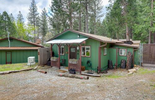 Placerville Apartment | Cozy Cottage with Park Pass, 1 Mi to Jenkinson Lake!