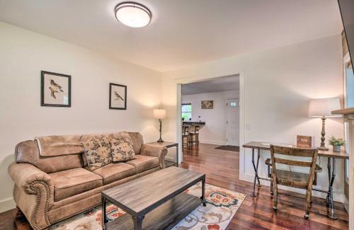 Central House | Cozy Cottage Yard and Deck, Walk to Downtown!