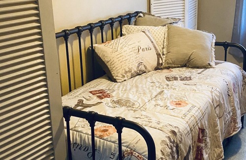 Heise House | Cozy, Country Home-Beautiful Setting & Recreation