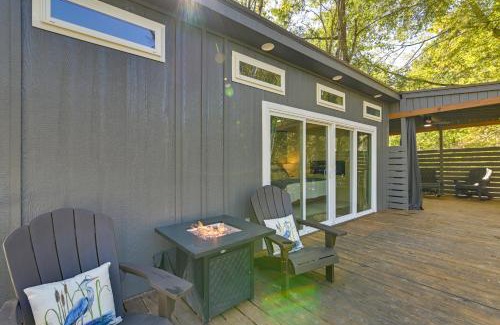 Cherokee Apartment | Cozy Couples Retreat on Pickwick Lake with Hot Tub