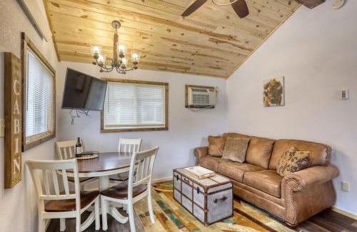 Keystone House | Cozy Creekside Retreat