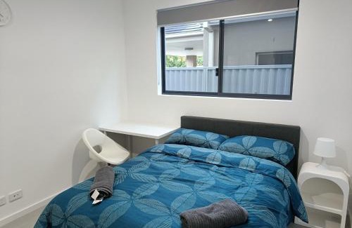 Guildford House | Cozy Double Room in Modern House - NR6