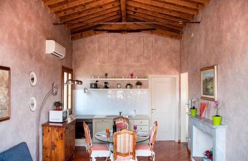 Duomo Apartment | Cozy Duomo View Apartment