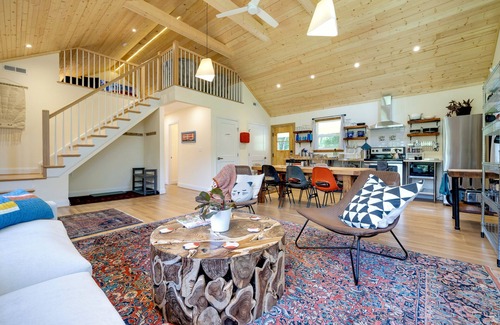 Luray House | Cozy European Cottage at Lake Arrowhead near Shenandoah National Park entrance