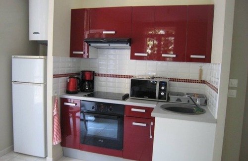 Amelie-les-Bains-Palalda Apartment | Cozy F2 Apartment with Balcony in Amélie-les-Bains Center, 4 Guests, Near Spa, Pet-Friendly