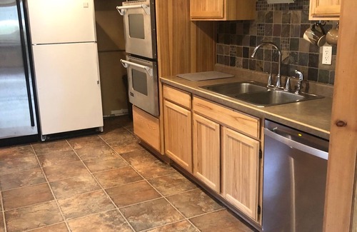 Goodman House | Cozy family home on ATV/Snowmobile trails. Kick back and relax after your ride!