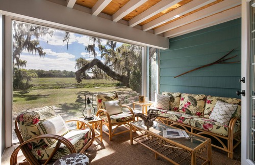 Myakka City Other | Cozy farm home 2 miles from Terra Nova and 14 miles from Lakewood Ranch.