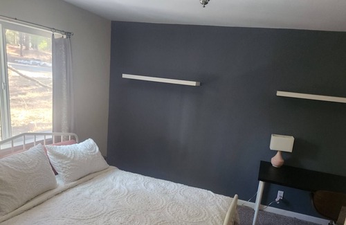 Pollock Pines House | Cozy Getaway in the Woods (Dog-friendly!)