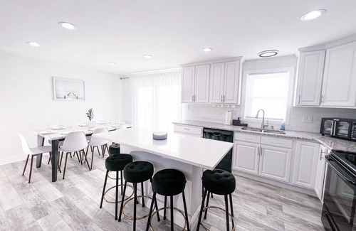 Mechanicsburg Cabin | Cozy Getaway Lodge & Retreat w/game room/deck/fire pit ~25mins from Hershey P