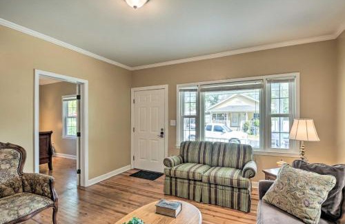 Parker House | Cozy Greenville Bungalow about 2 Mi to Downtown!