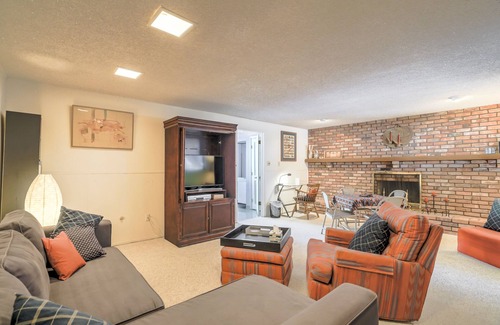 Village Seven Apartment | Cozy Ground Floor | Pet Friendly | Work Space