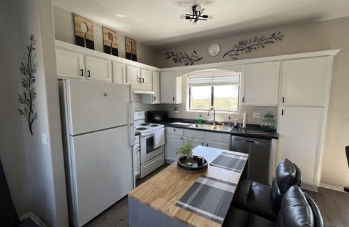 Tucson House | Cozy guesthouse with great views! Close to hiking and biking trails