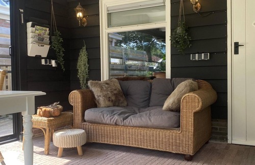 Bellingwolde House | Cozy Holiday Home with wellness in Groningen