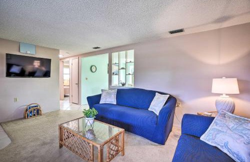 Forest Hills House | Cozy Holiday Home with Yard about 5 Mi to Beach!