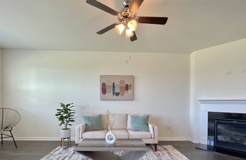 Farmington House | Cozy home 15 miles from Athens!