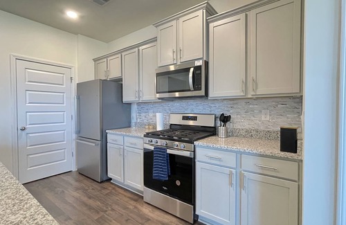 Farmington House | Cozy home 15 miles from Athens!