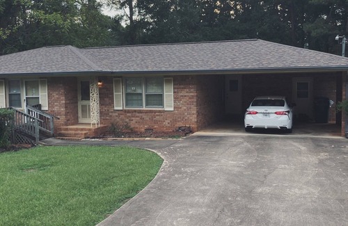 Athens House | Cozy home in Athens, GA