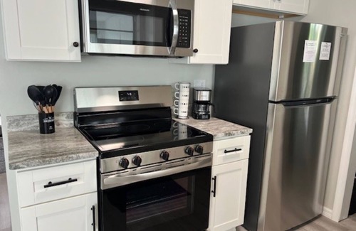 Pine Ridge House | Cozy Home In Beverly Hills near Crystal River, Florida