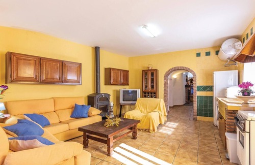 Cuevas del Campo House | Cozy home in Cuevas del Campo with WiFi