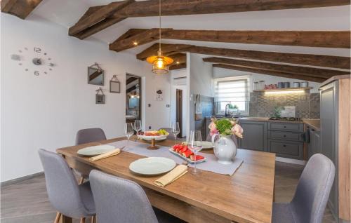 Kosljun House | Cozy Home In Kosljun With Wifi