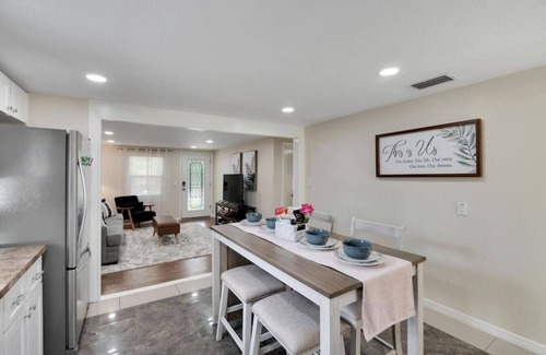 Sulphur Springs House | Cozy Home In Prime Location Near Busch Gardens